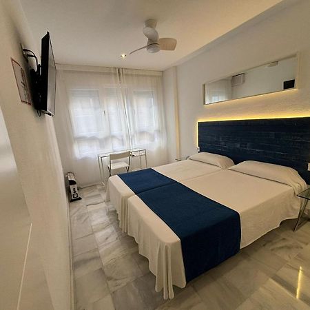 Apartamentos Turisticos Imar Cádiz Exterior foto