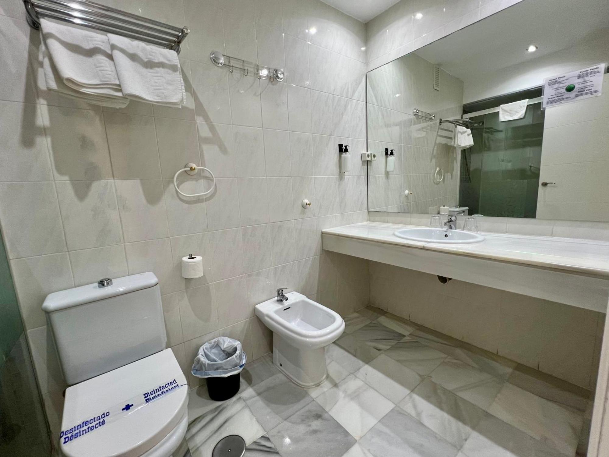 Apartamentos Turisticos Imar Cádiz Exterior foto