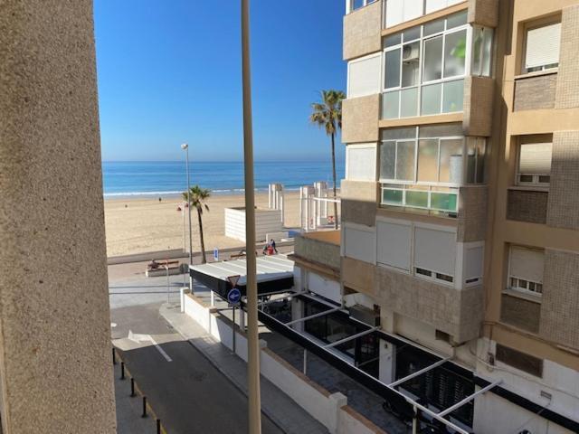 Apartamentos Turisticos Imar Cádiz Exterior foto