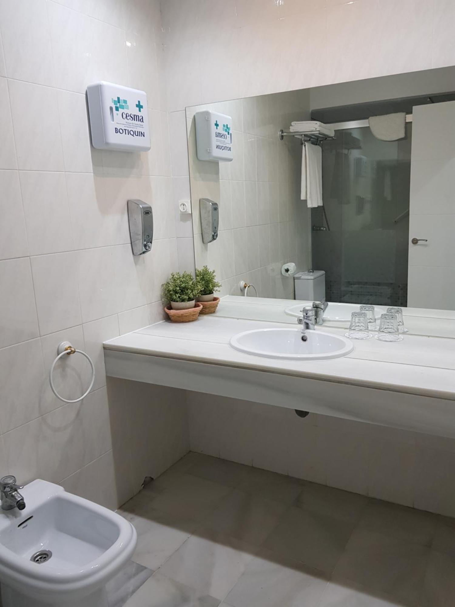 Apartamentos Turisticos Imar Cádiz Exterior foto